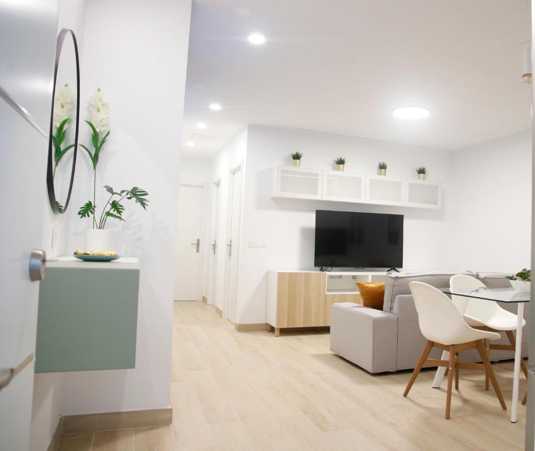 Suites Verano Azul Кастильо-дель-Ромераль Экстерьер фото