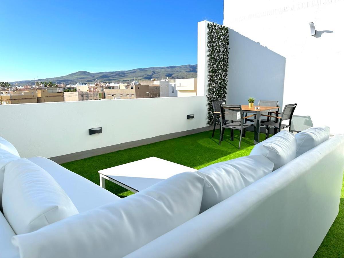 Suites Verano Azul Кастильо-дель-Ромераль Экстерьер фото