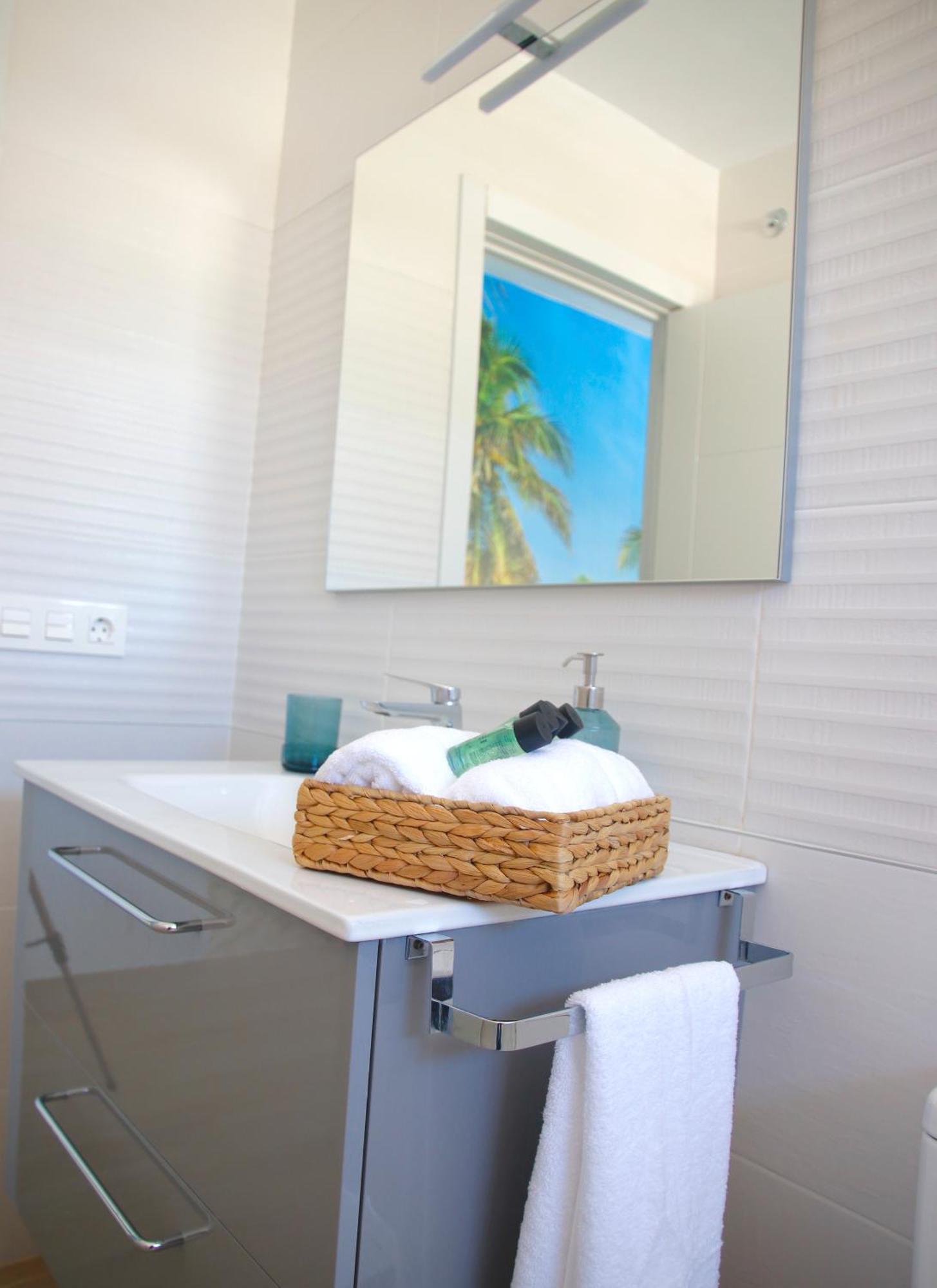 Suites Verano Azul Кастильо-дель-Ромераль Экстерьер фото